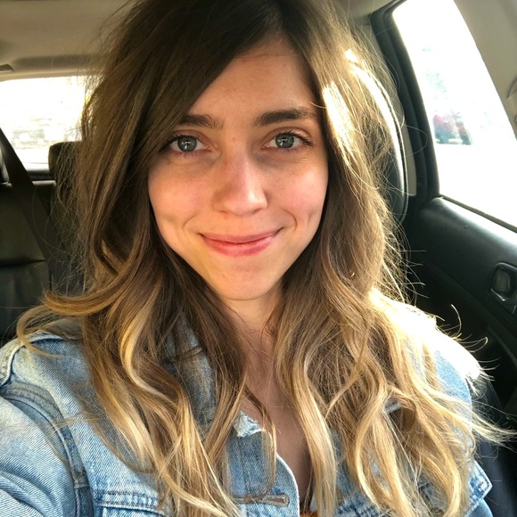 Meet your Posher, Gina - Picture 1 of 1